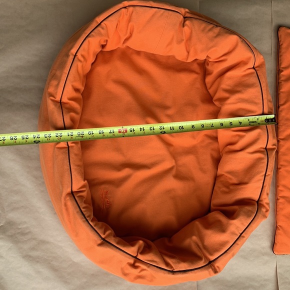 Hermes Paris Dog Bed - Picture 8 of 11